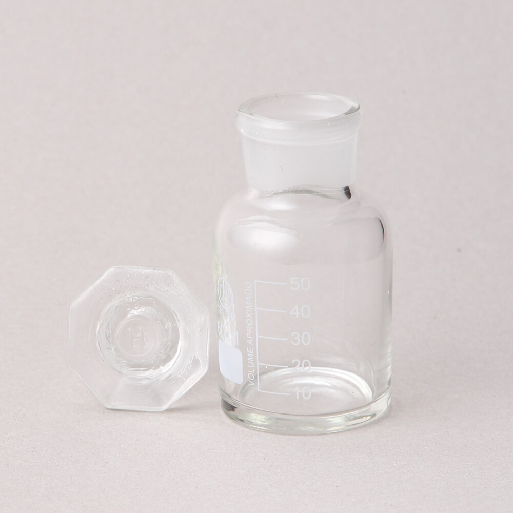 Certified GL45 square bottles o.d.46 mm (approx.)